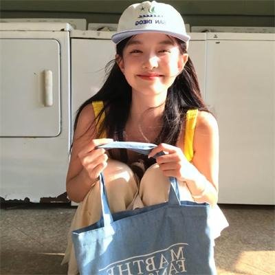 选个纨绔当爹，养成皇帝就好了